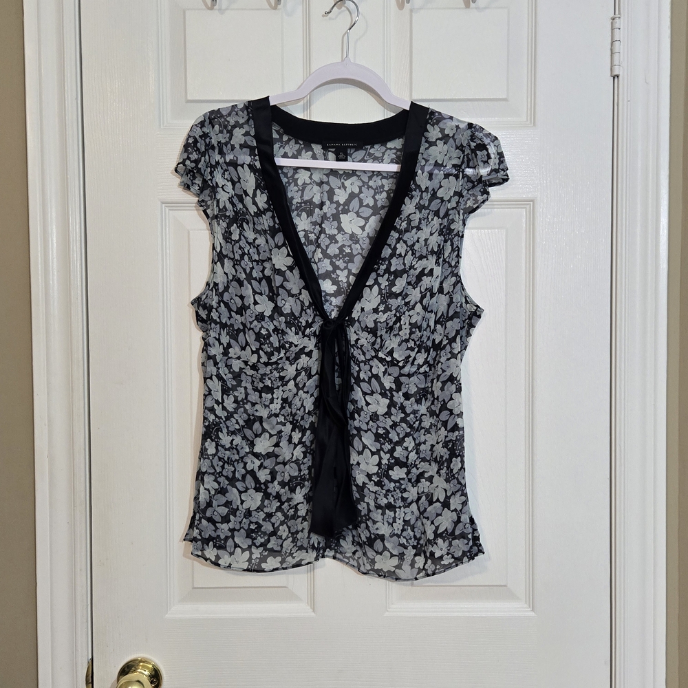 Banana Republic Black and White Floral Blouse